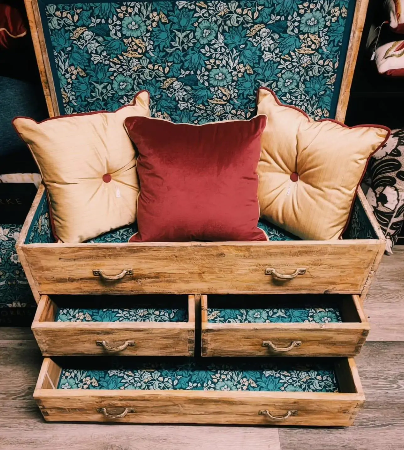 Tessuto Clarke&Clarke