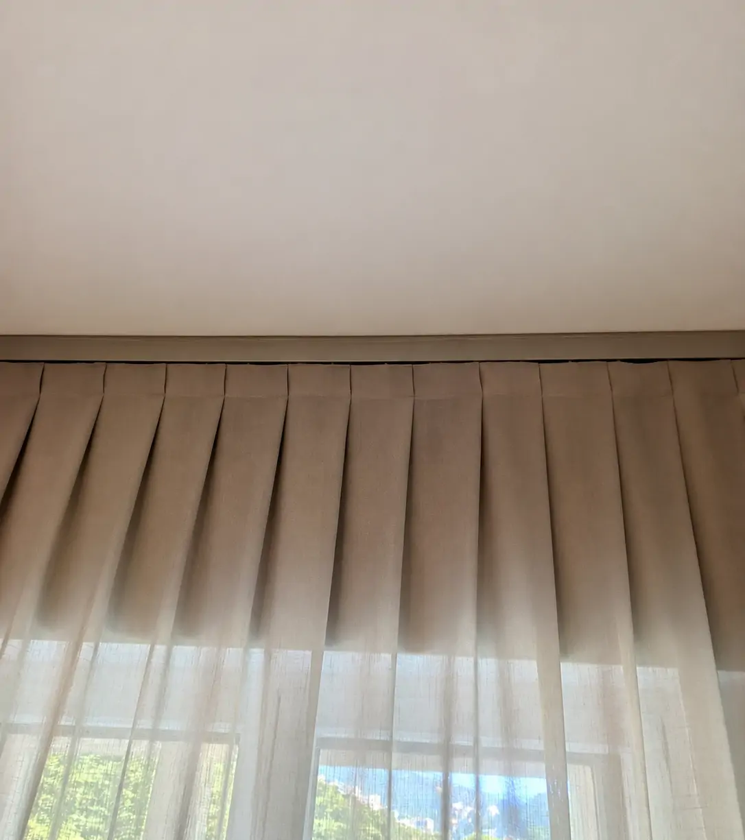 Piega fissa su barra decorativa