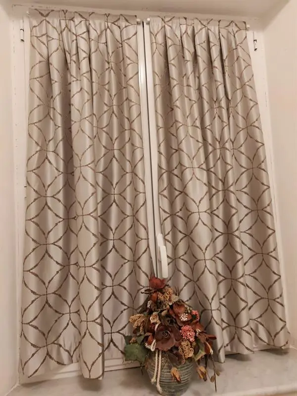 Tende a vetro con bacchetta